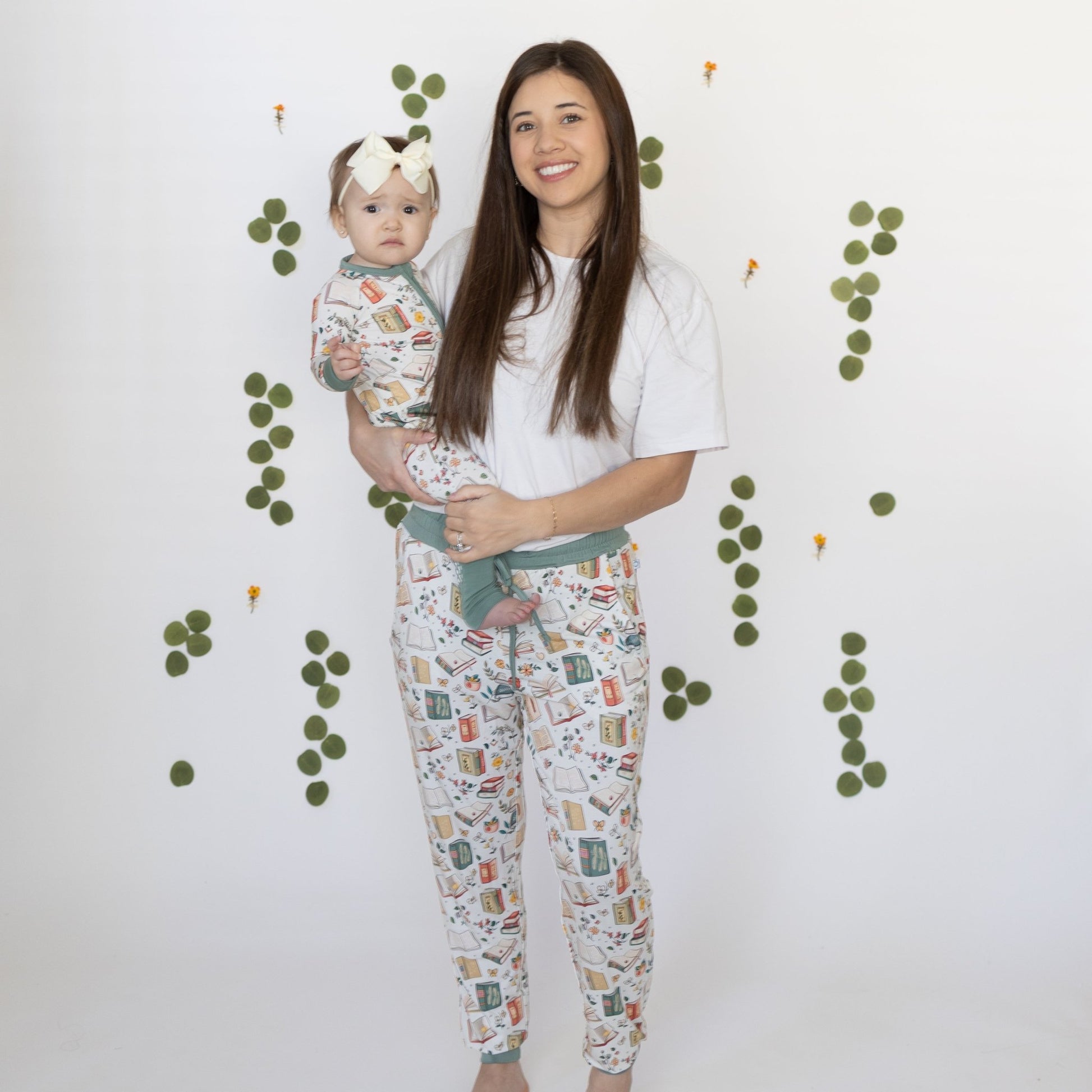 Book Club Women's Joggers - Monkeeroos